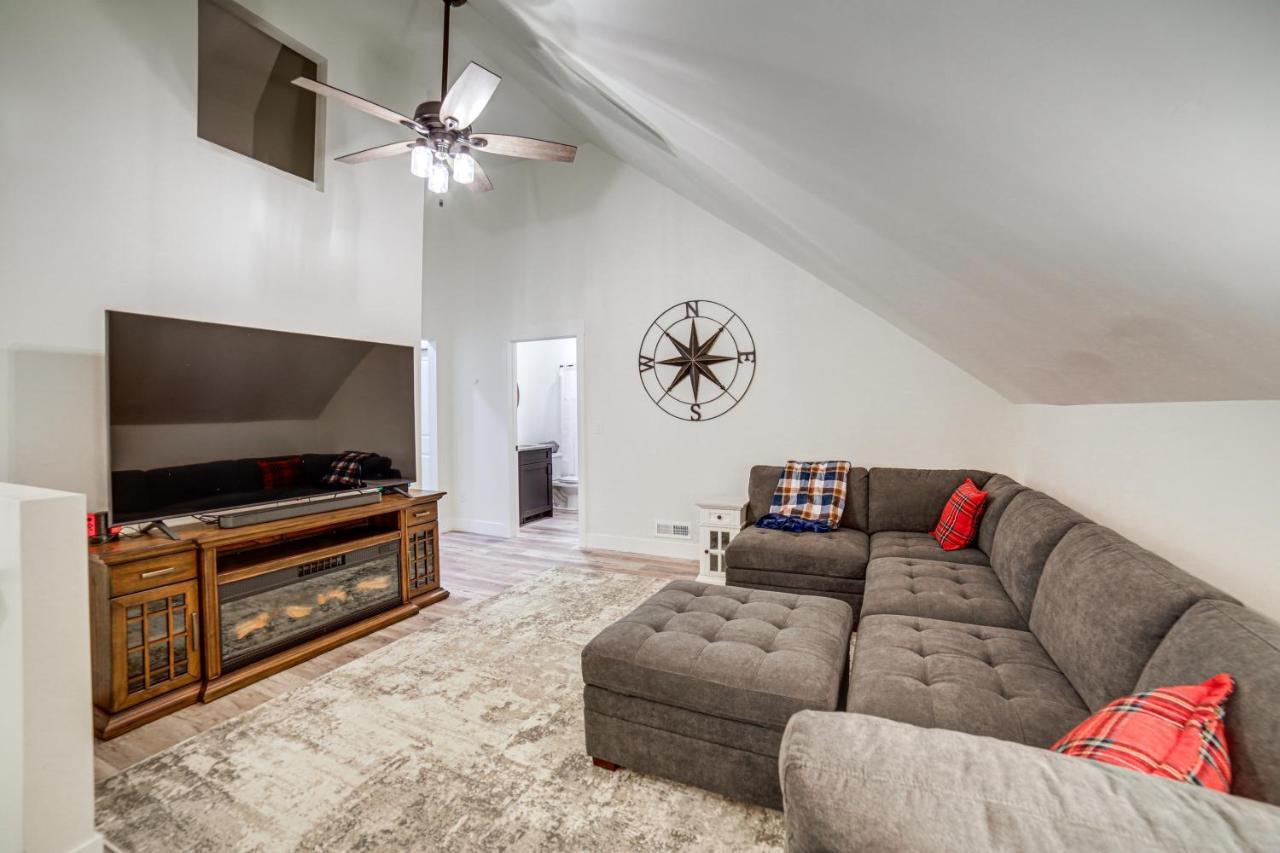 Teton Valley Getaway With Private Deck And Hot Tub! Ashton Esterno foto